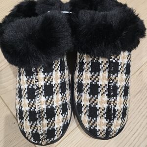 Stylish Black and Tan Women's Shoes